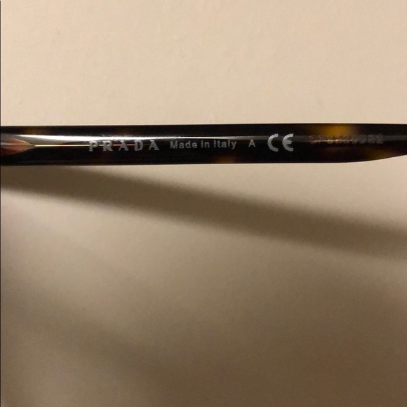 PRADA SUNGLASSES NEW - Picture 3 of 6